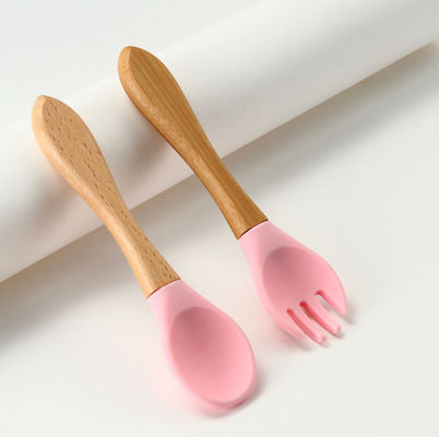 Forchette del silicone e cucchiai su ordinazione, alimenti per bambini del silicone messi per addestramento di svezzamento del bambino