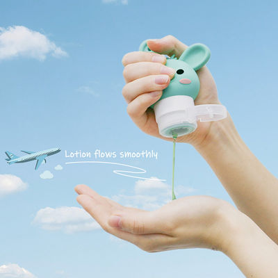 Commercio all'ingrosso 90ML Portable Leak Proof Squeezable Cosmetic Container Travel Kit Silicone Shampoo Travel Bottle Set Per Prodotti igienici
