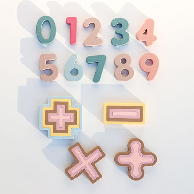 Giocattoli di silicone personalizzati OEM ODM personalizzati per bambini stampati con numero laser piccolo tabellone 10pcs pacchetto per bambini set di giocattoli educativi