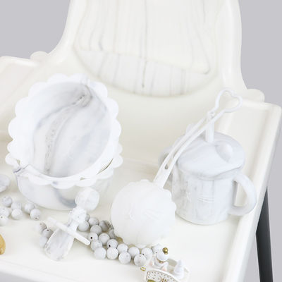 Il bambino all'ingrosso Geschirr ha condotto il prodotto d'alimentazione dell'insieme delle stoviglie del bambino del silicone del piatto della ciotola del cucchiaio della ciotola del cucchiaio della busbana francese del silicone di svezzamento