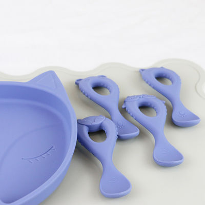 Nuovo cucchiaio del silicone del commestibile del cucchiaio del bambino di arrivo con i bambini amichevoli di Eco del bambino che alimentano a bambino il cucchiaio animale del silicone di stile