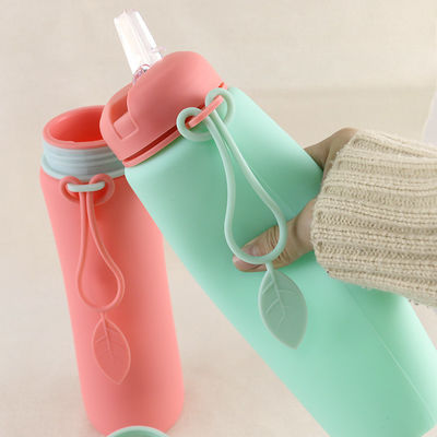 Morbidezza 500Ml pieghevole della bottiglia di acqua del silicone del ODM dell'OEM per correre