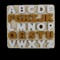 Puzzle del silicone dei bambini del commestibile con forma di alfabeto delle lettere