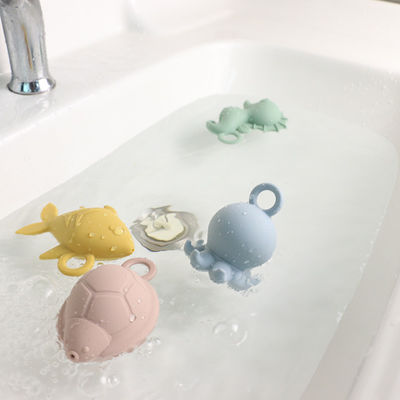 Il bagno animale del silicone di forma gioca l'acqua di spruzzatura per il regalo dei bambini del bambino