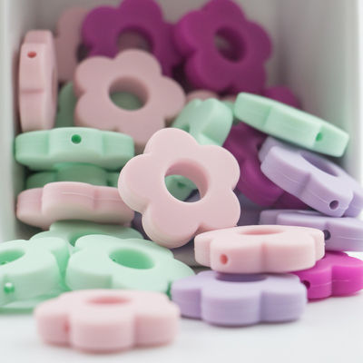 Perla 4.5cm mettere i denti del silicone dei fori del fiore per la collana di masticazione della clip della tettarella di DIY