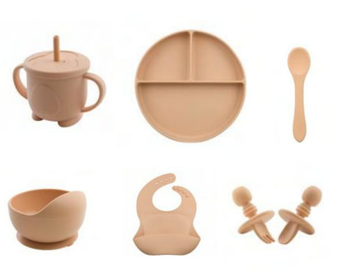 Non tossico set di alimenti per bambini in silicone porta manichino in silicone set di bib e piatto in silicone con logo personalizzato