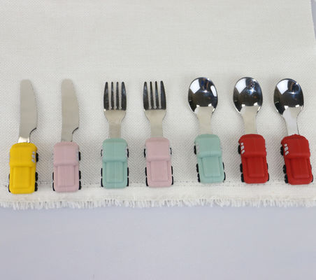 Forcella su misura di acciaio inossidabile di colore con la maniglia del silicone di forma dell'automobile