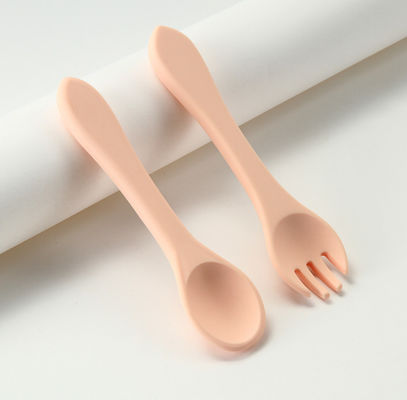 Forchette del silicone e cucchiai su ordinazione, alimenti per bambini del silicone messi per addestramento di svezzamento del bambino
