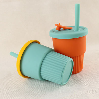 Tazza di caffè pieghevole del silicone del campo di viaggio 350ml con Straw Lid