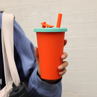 Tazza portatile dei bambini del silicone della prova calda per il succo 300ml 350ml del latte del tè