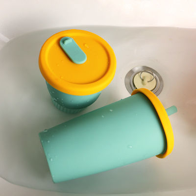 Tazza portatile dei bambini del silicone della prova calda per il succo 300ml 350ml del latte del tè