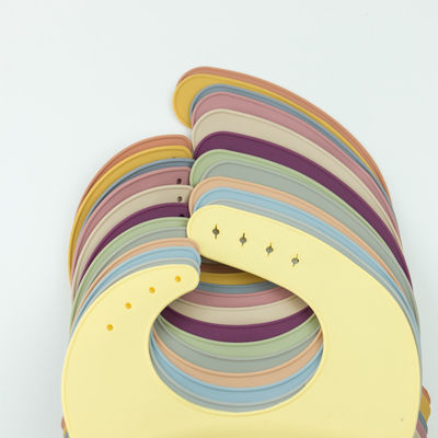 4 bene durevole molle impermeabile del silicone dei bottoni BPA della busbana francese libera del bambino regolabile