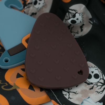 Bambino Teether del silicone del cappello delle streghe di Halloween variopinto per lenire dolore mettere i denti