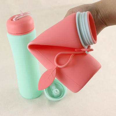 Bottiglia di acqua riutilizzabile del silicone di verde di rosa per l'OEM di viaggio di sport all'aperto
