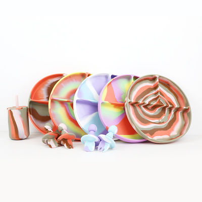 Belli colori in gradiente Set da cena in silicone anti scivolamento Piatto di aspirazione in silicone indistruttibile