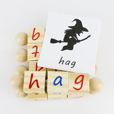 Blocchetti di legno dei giocattoli dei bambini di alfabeto per insegnamento di asilo di Montessori