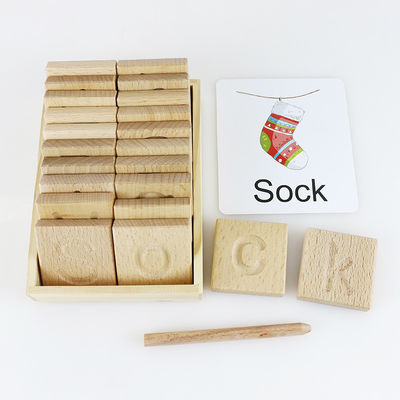26 giocattoli di legno dei bambini delle lettere di alfabeto educativi per gli studenti dei bambini
