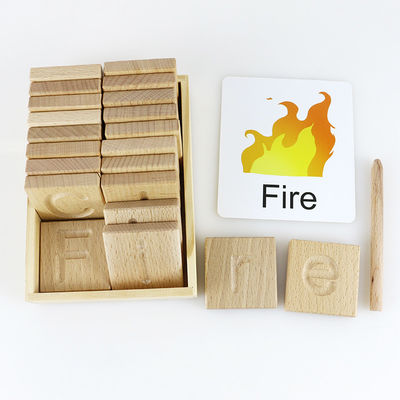 26 giocattoli di legno dei bambini delle lettere di alfabeto educativi per gli studenti dei bambini