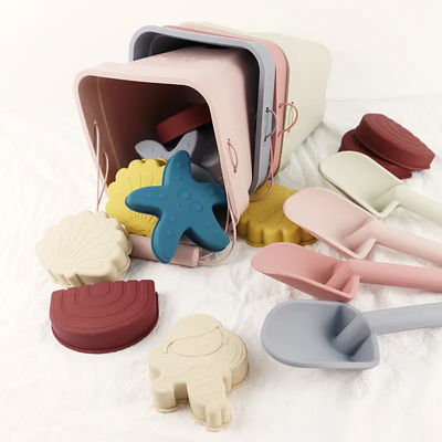I giocattoli su misura del silicone del bambino, secchio della sabbia del silicone hanno messo con 6 pezzi