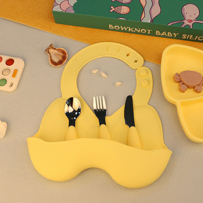 Termoresistente pulito facile di autoalimentazione dell'insieme delle stoviglie del silicone del bambino su