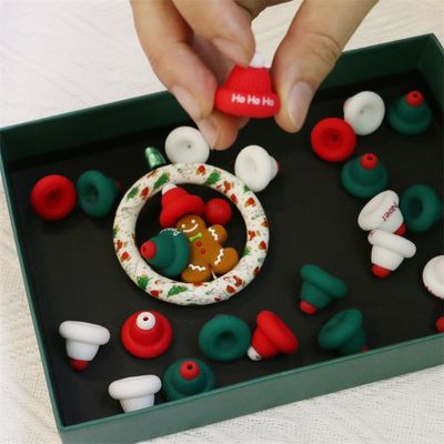 Perline di silicone O Ring Sicure e non tossiche Cappello di Natale in silicone 3D Perline per bambini bambini penne a perline fai da te