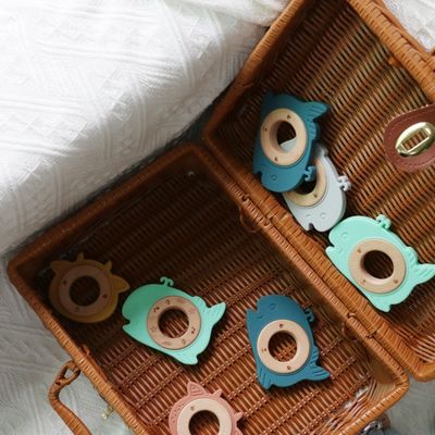 BPA Free Silicone Baby Teether con anello di legno Dental Relief per i bambini Durable