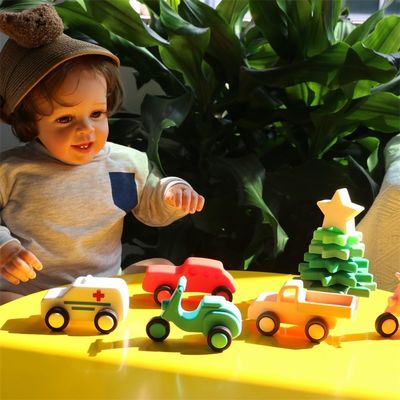 Giocattoli per auto in silicone per bambini