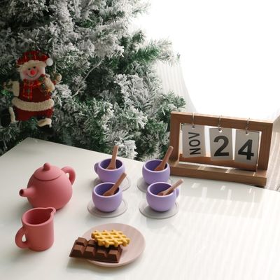 Ultimi giocattoli per bambini BPA Grado alimentare gratuito 17pcs Set Tazza di Silicone Cucchiaio Costa Dessert Teapot Kit giocattoli
