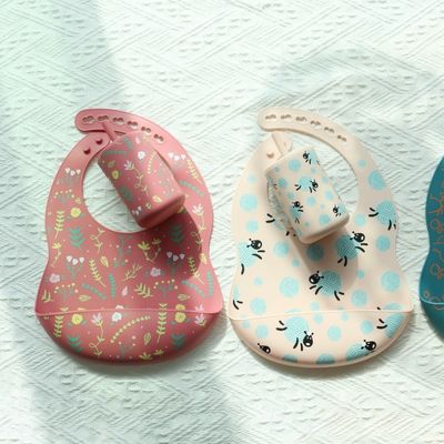 OEM facile da pulire silicone baby bib per 0-4 anni di età nutrimento del bambino stampa silicone bib tazza