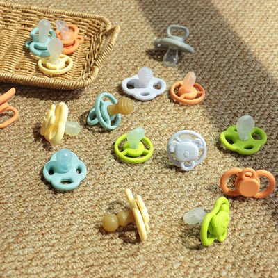 Personalizzazione Carino in forma di cartone animato Zucchero di silicone senza BPA bambino dentizione e calmante bambino zucchero morbido