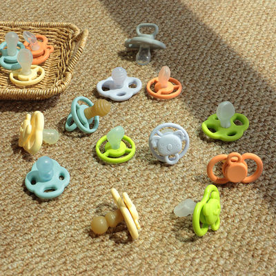 Personalizzazione Carino in forma di cartone animato Zucchero di silicone senza BPA bambino dentizione e calmante bambino zucchero morbido