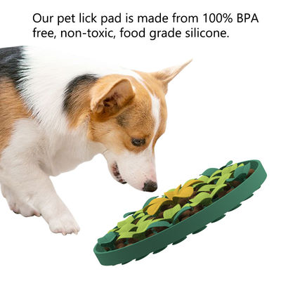 Prodotti per animali domestici in silicone personalizzati Fiore carino Modello di silicone per animali domestici Dog Food Feeding Mat Silicone Slow Feeder Licking Pad Dog food mat